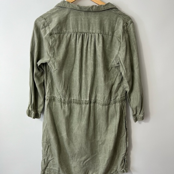 Button-Up Tunic Dress - Picture 2 of 4